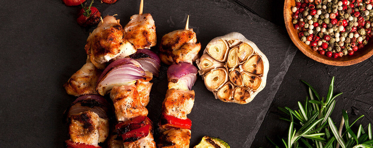 Barbecue : place aux brochettes!